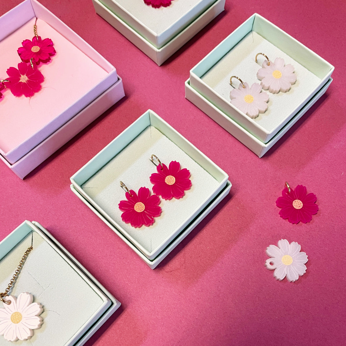 Cosmea ketting - statement